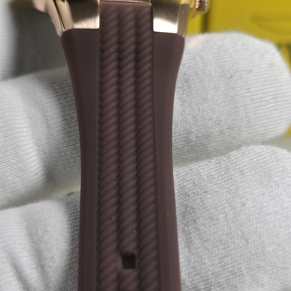 Invicta Rose Gold and Burgundy Watch - Picture 4 of 4